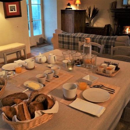 Les Chambres Du Logis Du Chatelier Bressuire Dış mekan fotoğraf