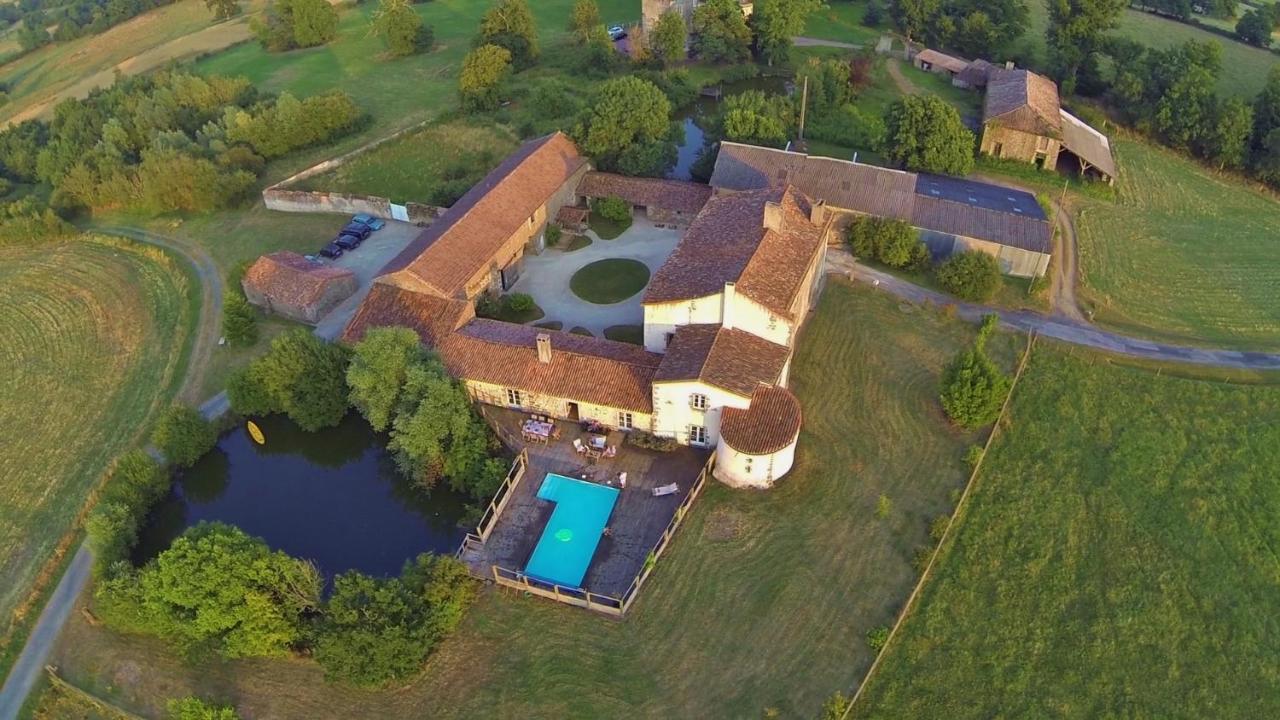 Les Chambres Du Logis Du Chatelier Bressuire Dış mekan fotoğraf