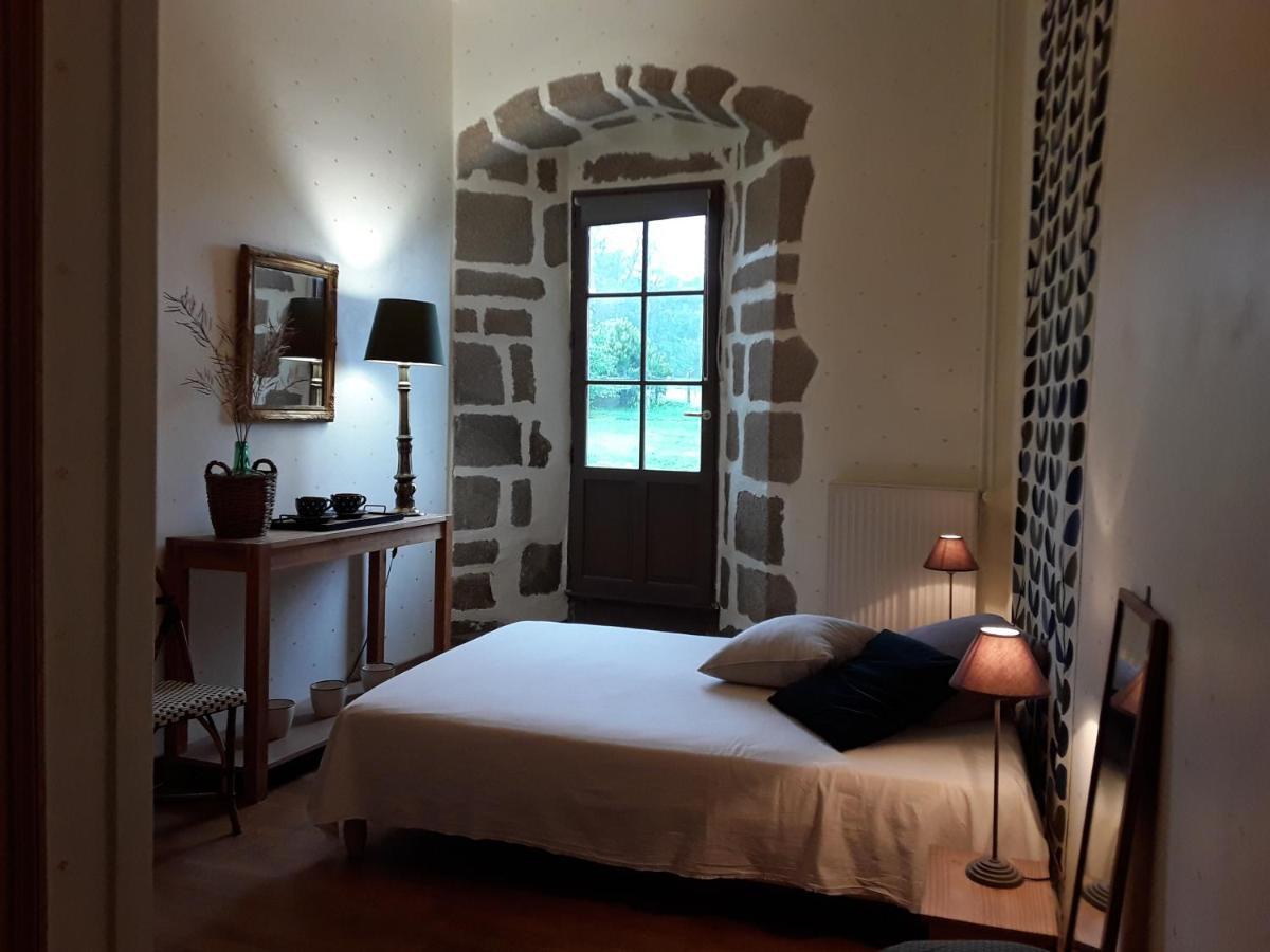 Les Chambres Du Logis Du Chatelier Bressuire Dış mekan fotoğraf